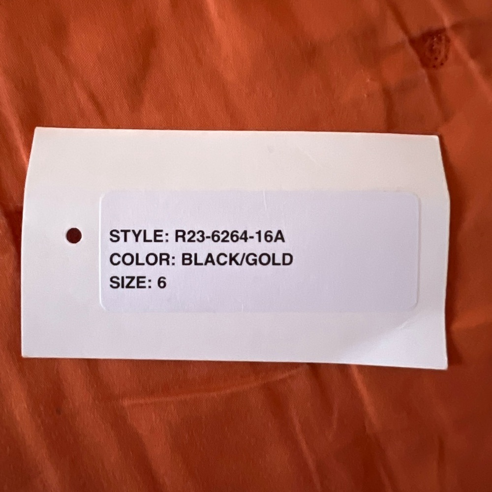 PAMELLA ROLAND gown - Picture 9 of 10